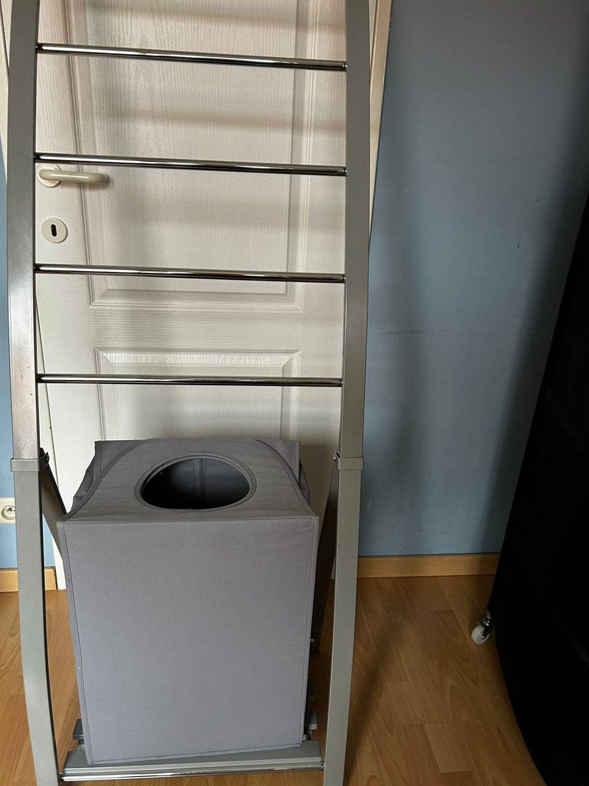 Handdoekenrek + wasmand, Huis en Inrichting, Ophalen, 50 tot 100 cm, Zo goed als nieuw, 150 tot 200 cm