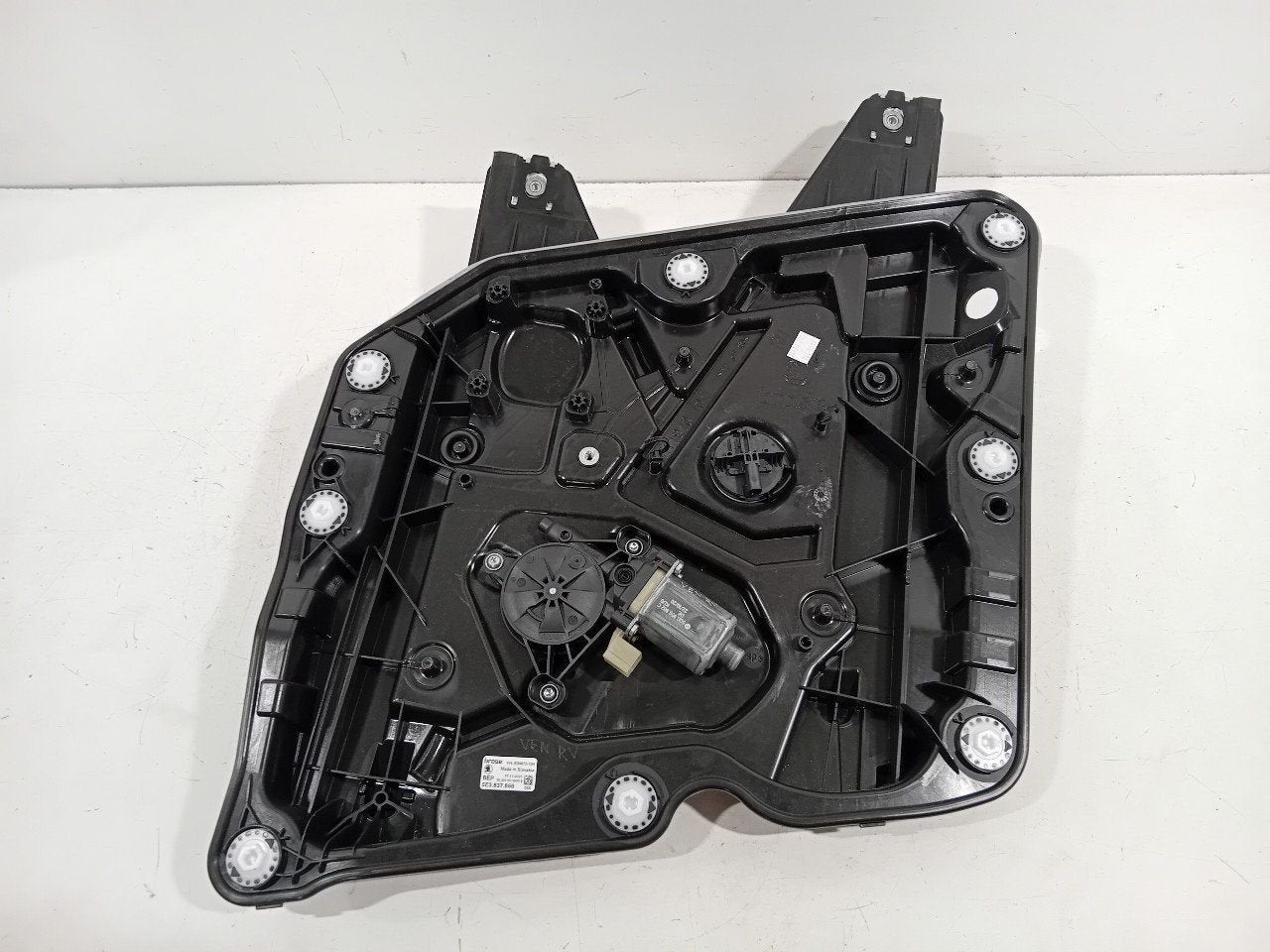 Raammechaniek elektrisch rechts voor Skoda Octavia, Onderdelen@venauto.nl, Van der Ven Autorecycling B.V., Ettenseweg 76, 4706 PB Roosendaal, The Netherlands