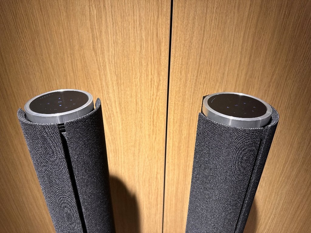 Bang & Olufsen Beolab 28 Silver met stoffen covers - B&O, Entrée AUX, Info@bang-olufsen.dk, Comme neuf, Enlèvement