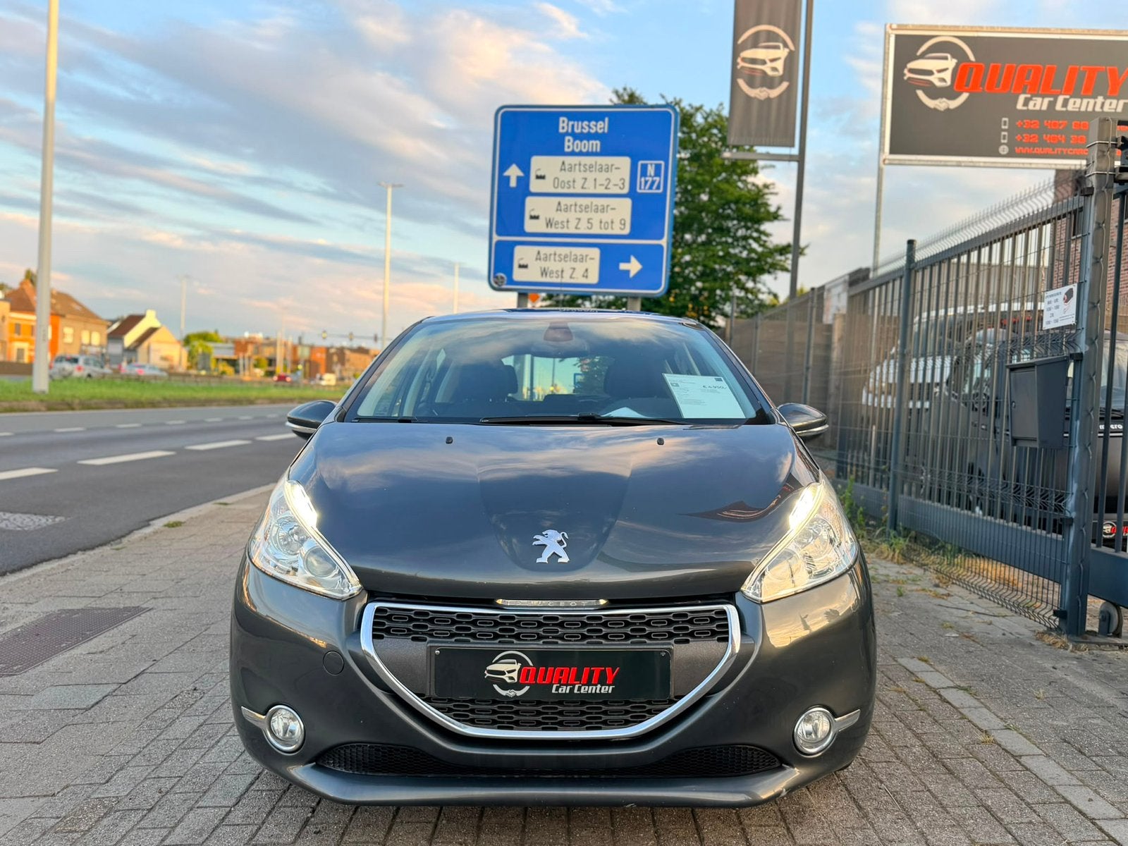 Peugeot 208 Allure 2013 1.6i 120pk 130dkm Pano Led Pdc Full, Autos, Achat, Entreprise, Boîte manuelle, Entretenue par le concessionnaire