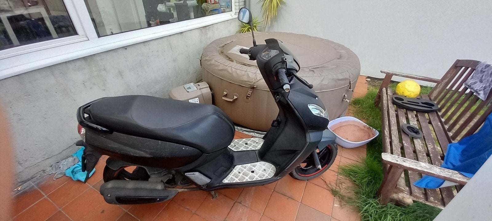 peugeot kisbee, Vélos & Vélomoteurs, Scooters | Peugeot, Autres modèles, Classe B (45 km/h), Enlèvement, Utilisé