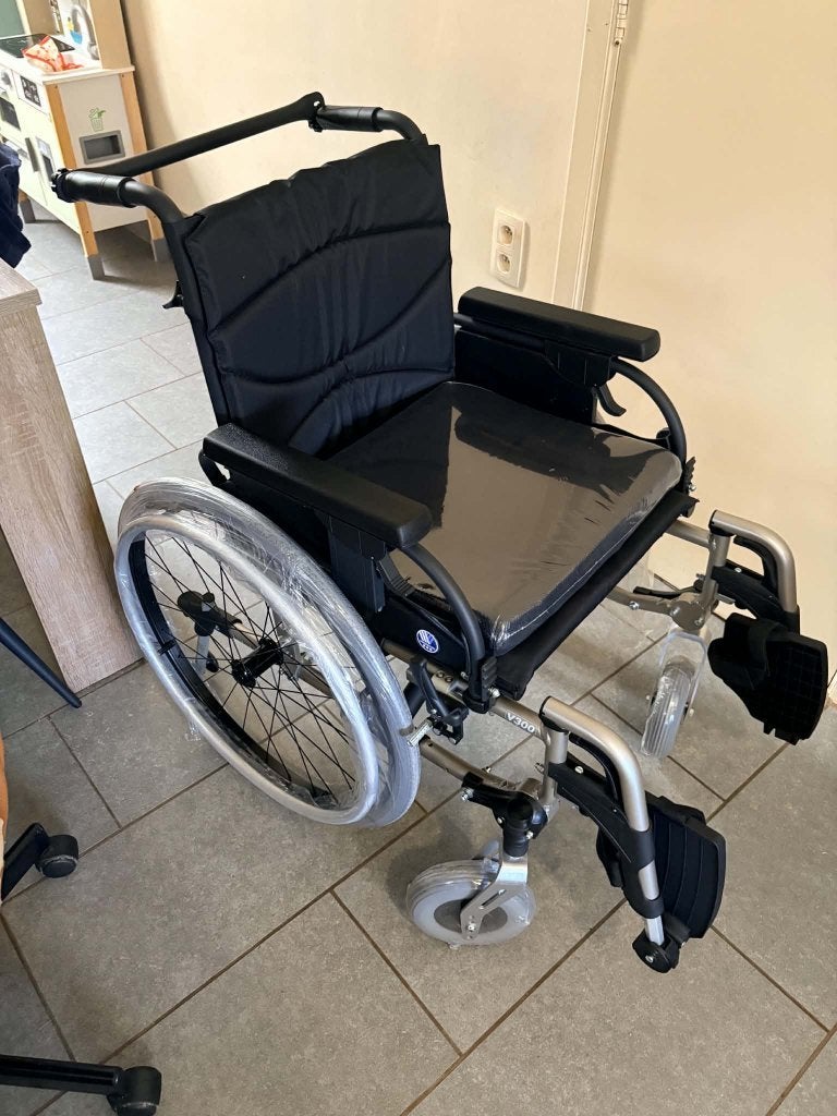 nieuwe rolstoel vermeiren V300 DL zitbreedte 46 cm, Diversen, Ophalen, Nieuw
