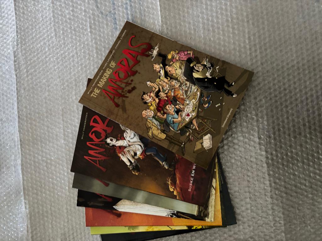 Amoras, Boeken, Meerdere stripboeken, Ophalen, Gelezen