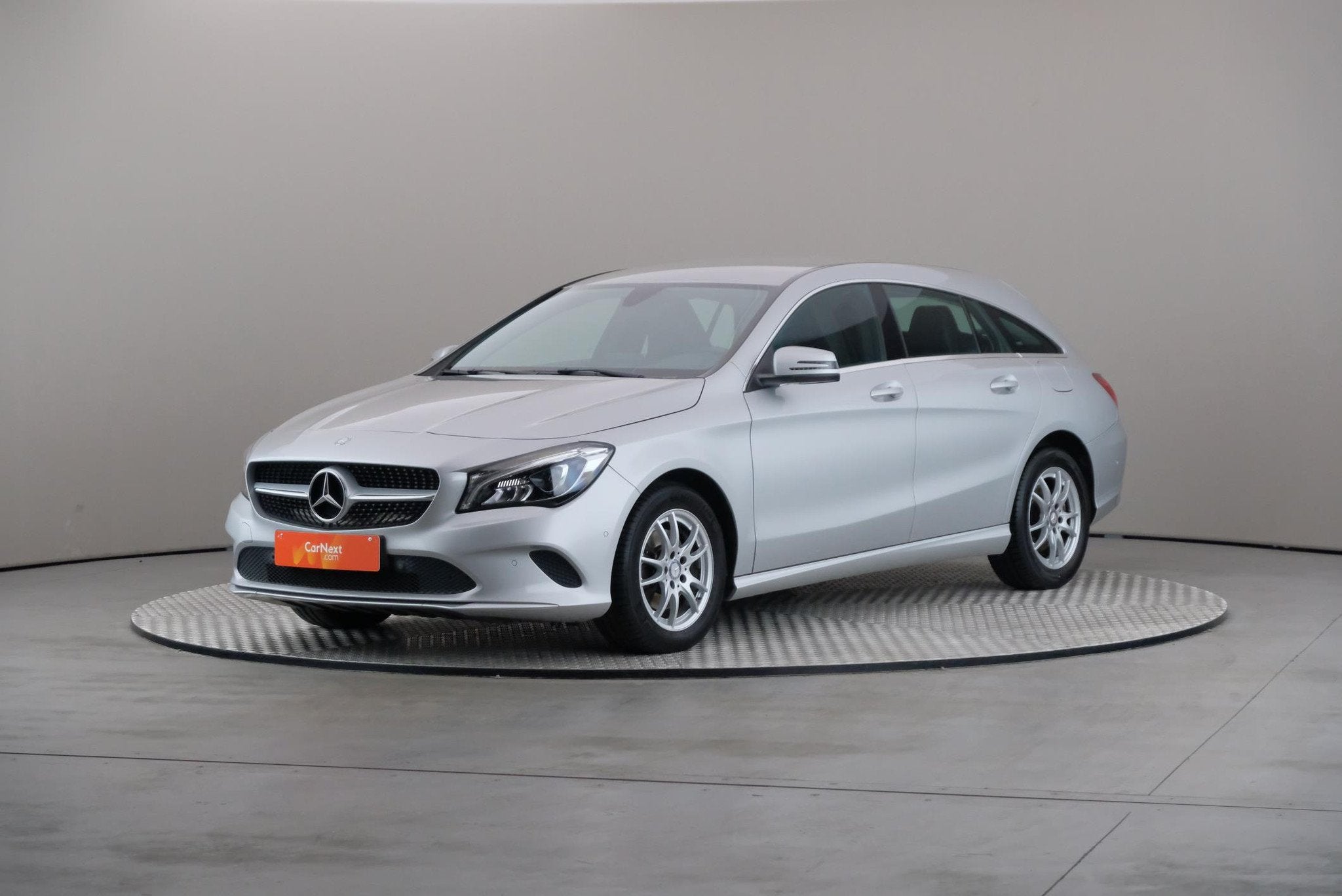 (1RND429) Mercedes-Benz CLA SB, Auto's, Mercedes-Benz, CLA, Stof, Gebruikt, Euro 6