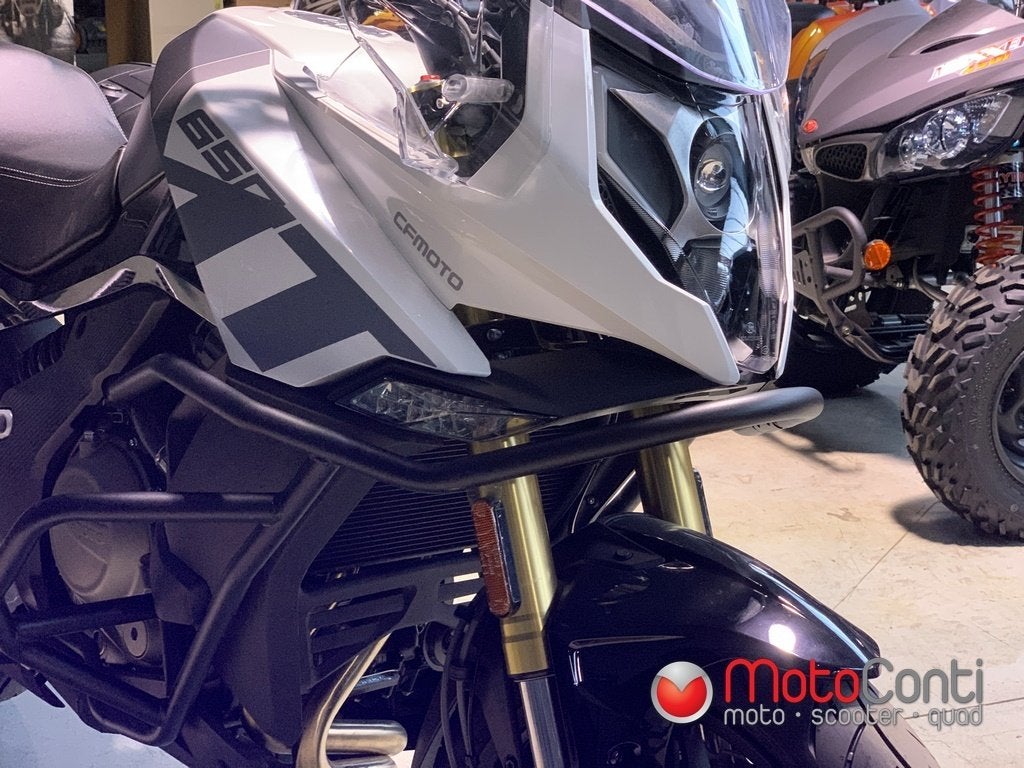 CF Moto MT 650, Motos, Tourisme, Entreprise, Plus de 35 kW, 2 cylindres