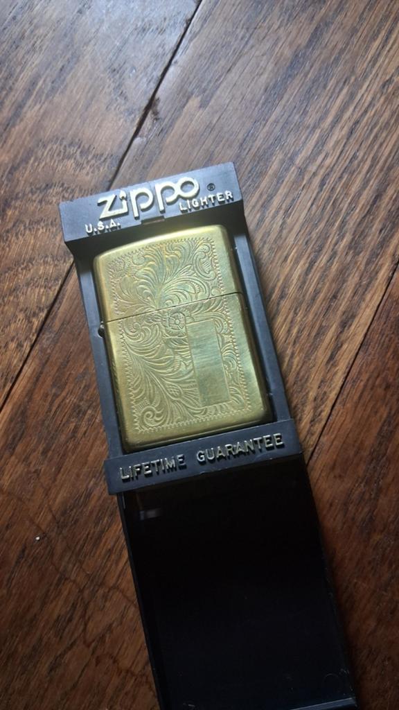 Zippo 352 B, Collections, Enlèvement ou Envoi