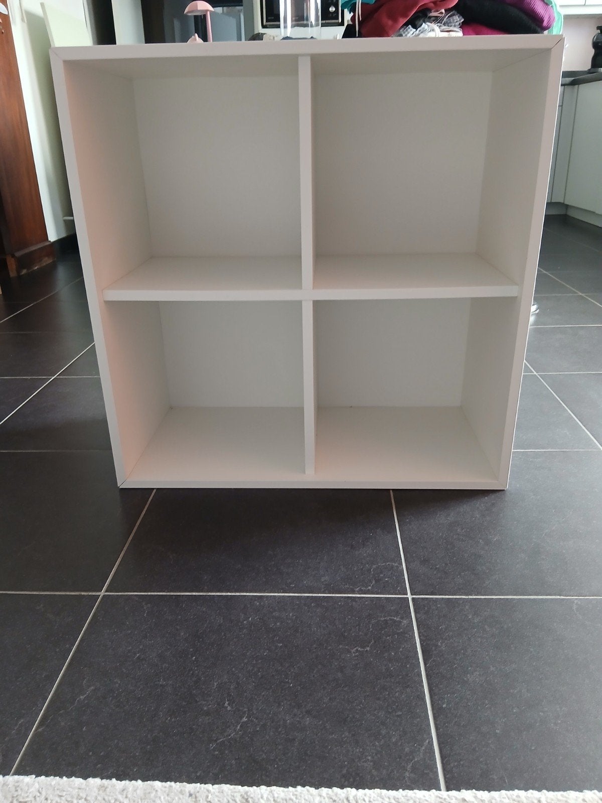 Witte hangkast van Ikea 'Eket', Enlèvement