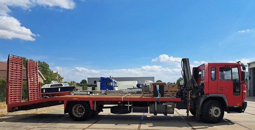Volvo FL 220 * Lier - Ramps + HIAB 060, Achterwielaandrijving, Bedrijf, 2 zetels, Volvo