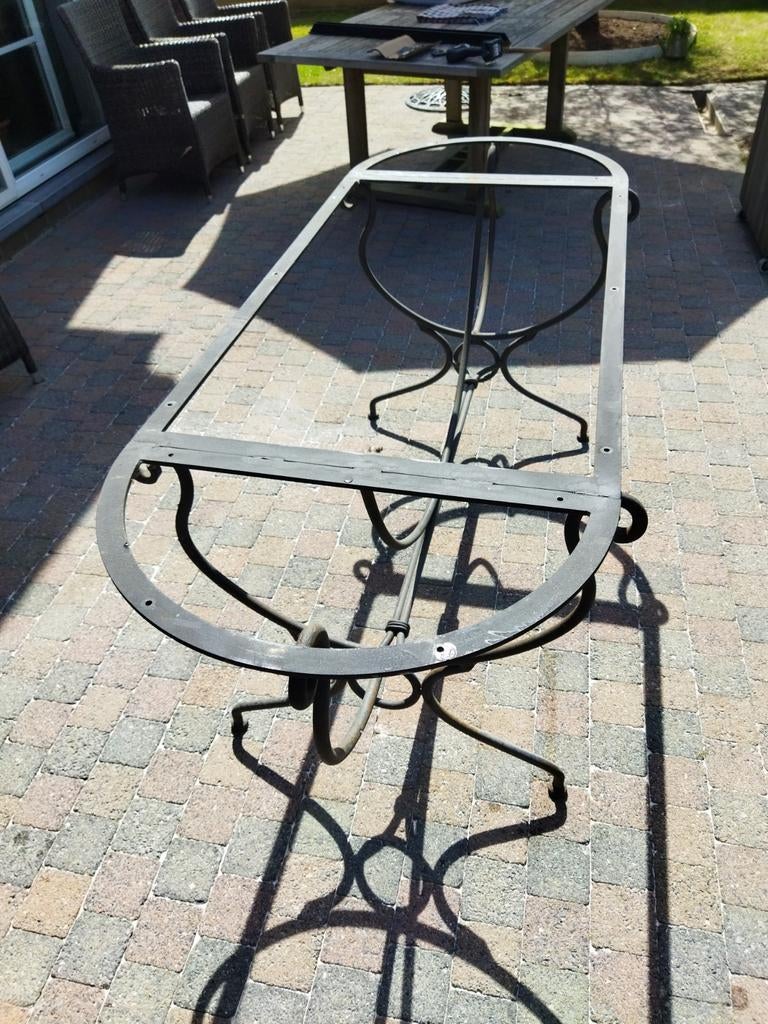 İjzere tafel onderstel, Ophalen