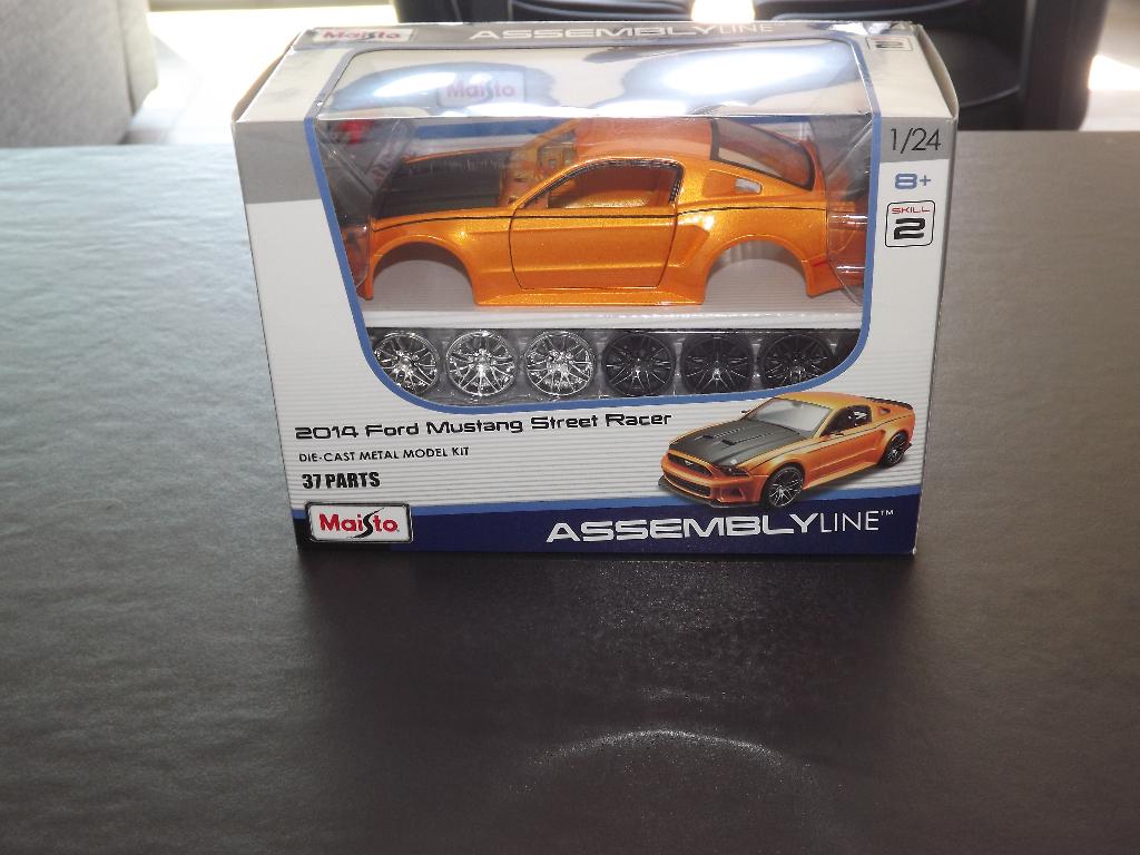 Ford Mustang 2014, Hobby & Loisirs créatifs, Voitures miniatures | 1:24, Enlèvement ou Envoi, Neuf, Voiture