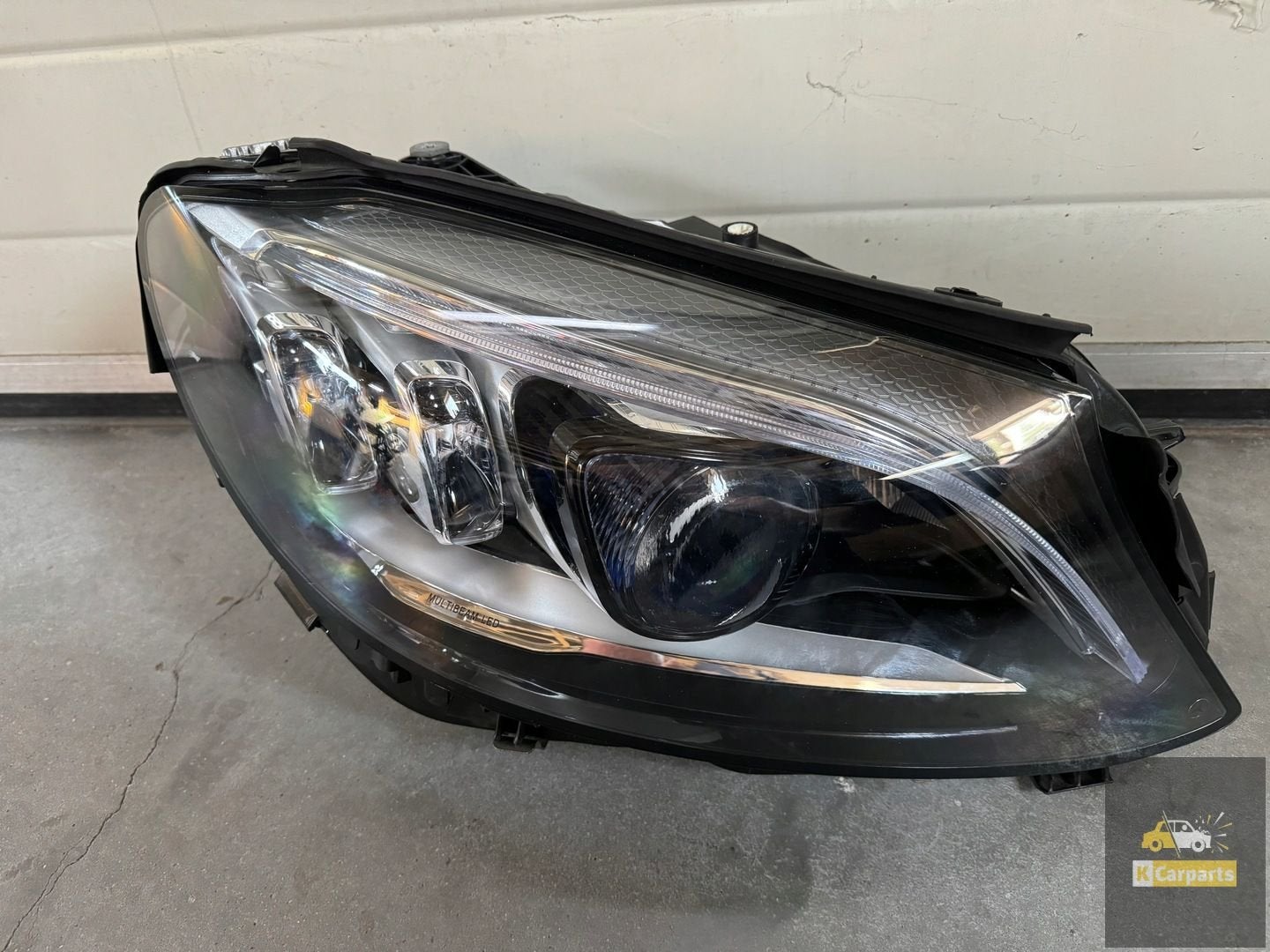 Phare avant droit de levage enti rement LED multibeam EUR po, Mercedes-Benz AG, Mercedes-Benz, Utilisé, Mercedesstrasse 120
70372  Stuttgart, DE