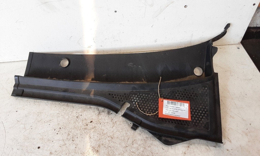 GARNITURES WINDSHIELD Volkswagen Passat (3G2) (3G1819403D), Volkswagen, Volkswagen AG, Utilisé, Kundenbetreuung@volkswagen.de