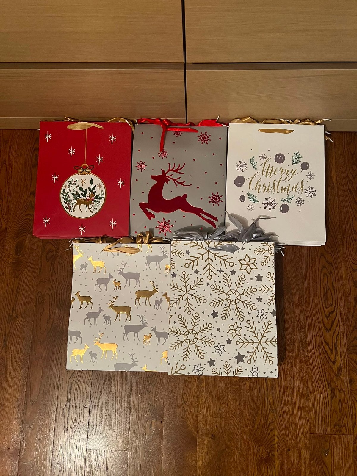 Lot Geschenk artikelen, Ophalen