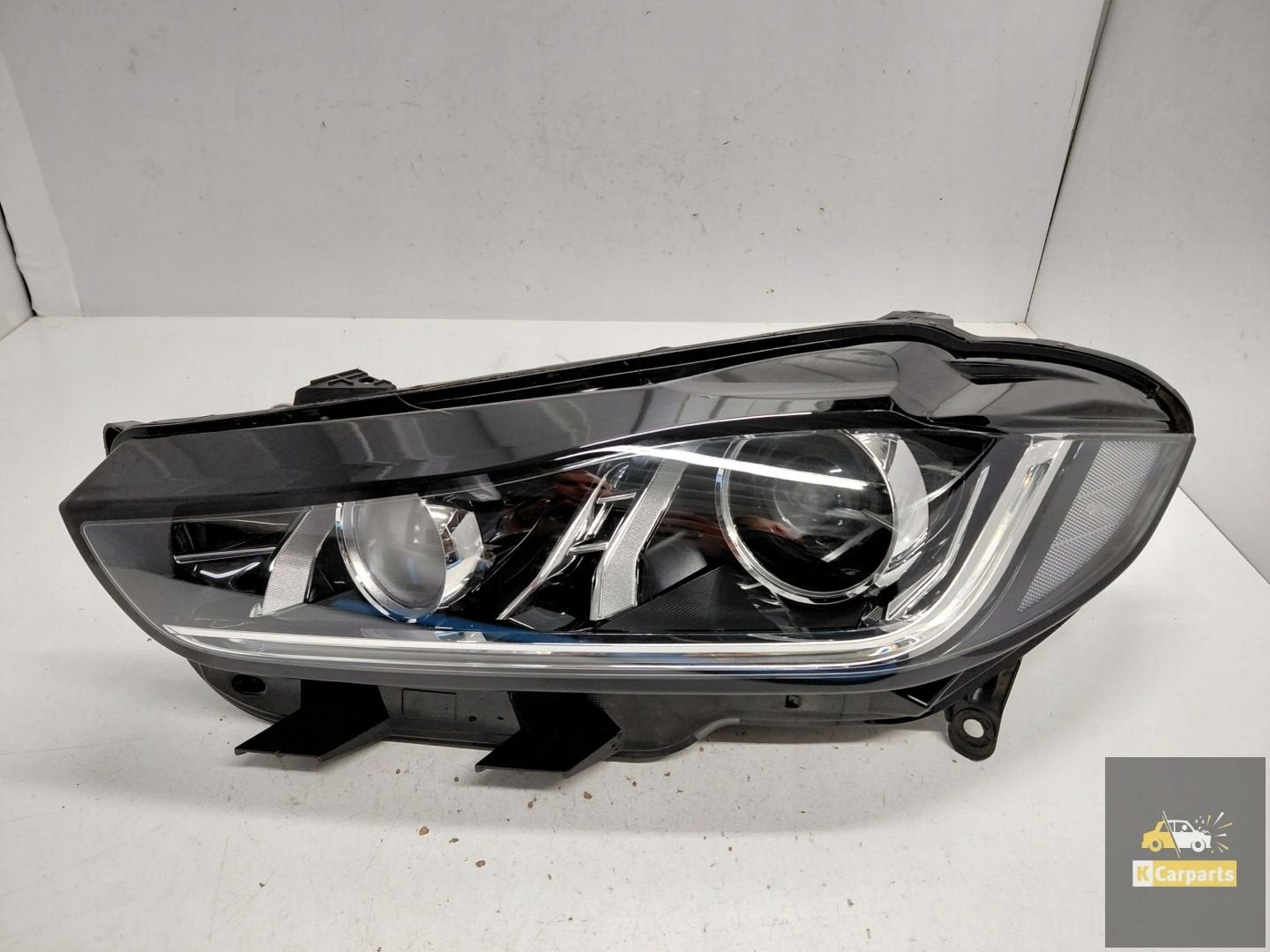 GX73-13W030-EJ, Jaguar XE Xenon Geen Torsie linkerlamp, Gebruikt, Dpoffice@jaguarlandrover.com, Abbey Road, Whitley 1
CV3 4LF  Coventry
