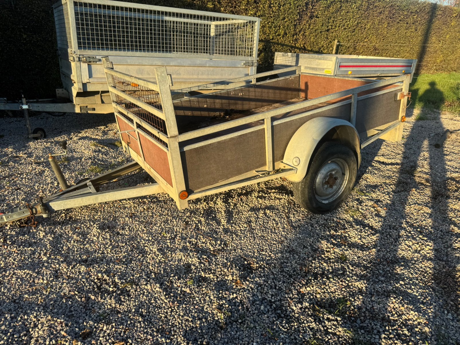 Aanhangwagen, Enlèvement, Utilisé