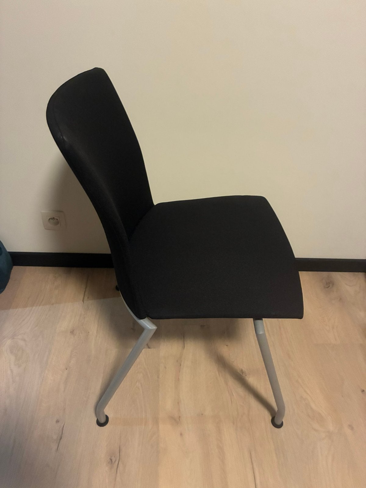 3 stoelen in zwarte stof (5 blauwe ook verkrijgbaar)., Huis en Inrichting, Stoelen, Ophalen, Gebruikt, Drie, Zwart