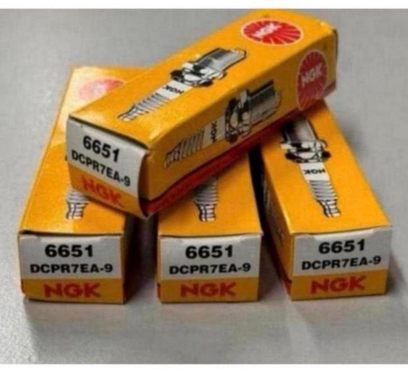 Bougies d'allumage NGK 4X à originale DCPR7EA-9/6651, neuves, Enlèvement ou Envoi