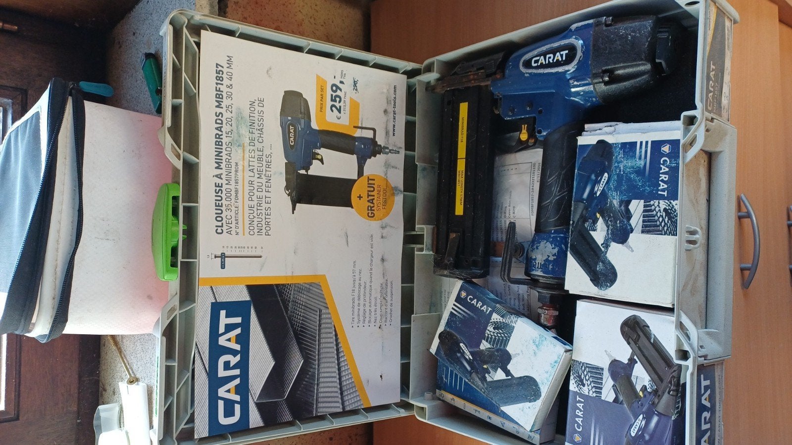 Brads schieter carat, Doe-het-zelf en Bouw, Ophalen, Zo goed als nieuw