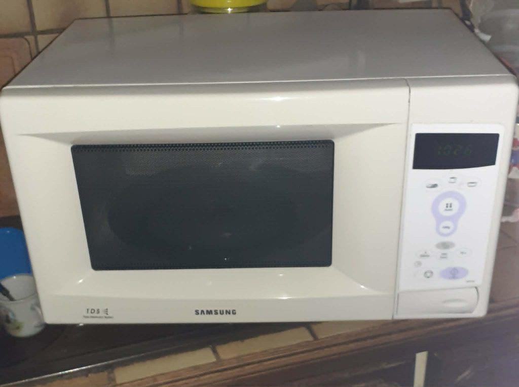 micro onde samsung M 1792, Electroménager, Moins de 45 cm, Enlèvement, Utilisé, Four