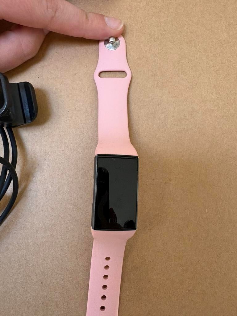 Fitbit horloge, Handtassen en Accessoires, Smartwatches, Ophalen of Verzenden, Waterdicht, Gebruikt, Roze