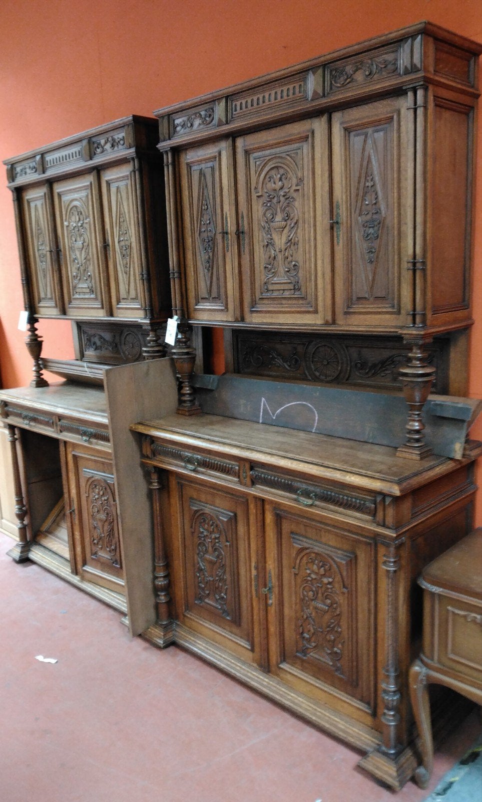2 identieke eiken Henri deux buffet kasten, Ophalen