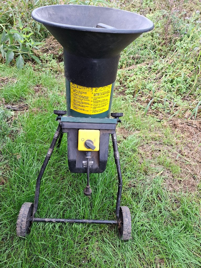 déchiqueteuse, Jardin & Terrasse, Enlèvement, Utilisé, Essence, Black en Decker