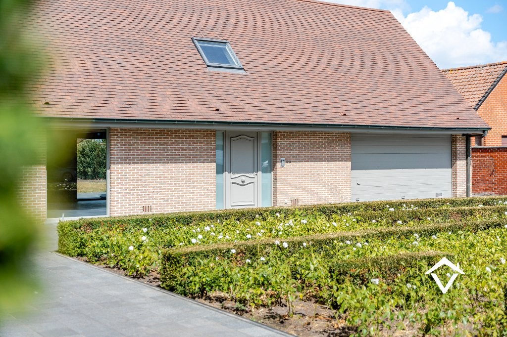 Alleenstaande woning met polyvalent bijgebouw te Zedelgem, Immo, Maisons à vendre, Province de Flandre-Occidentale, 1000 à 1500 m²