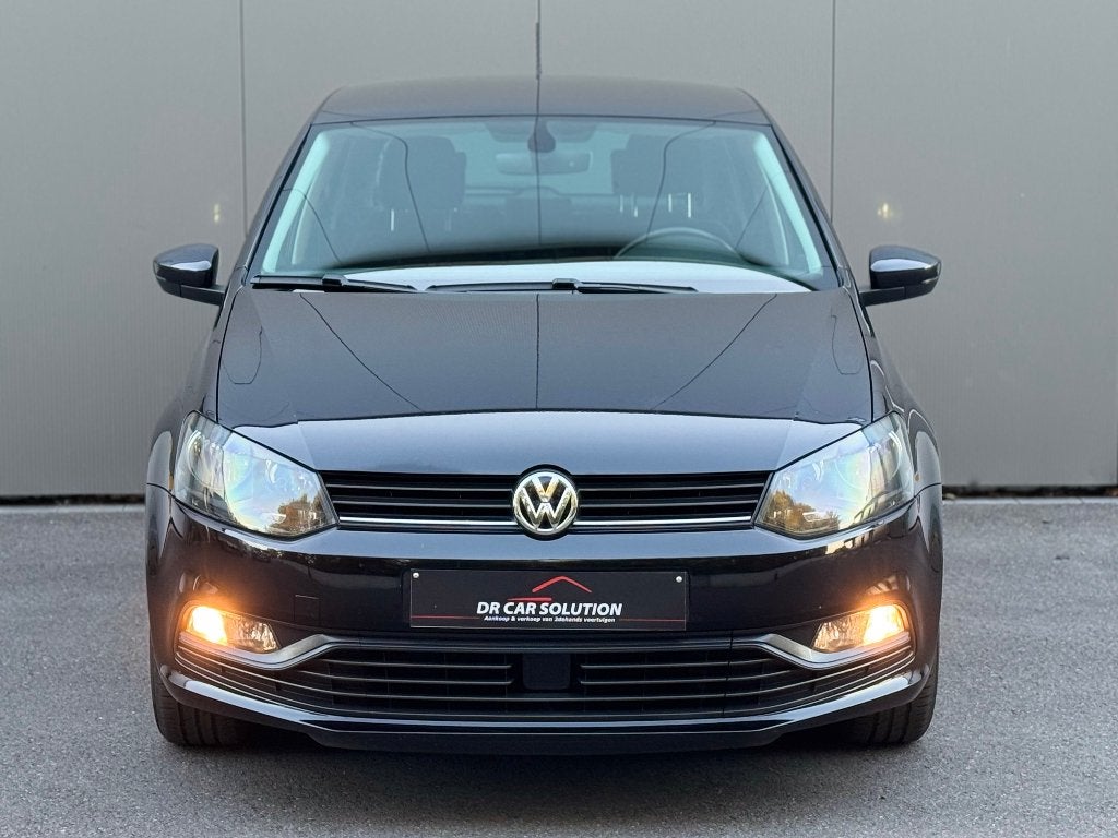 Vw Polo 6c 1.0i front assist airco 2015 140Dkm euro6B, Auto's, Voorwielaandrijving, Dealer onderhouden, Stof, Zwart