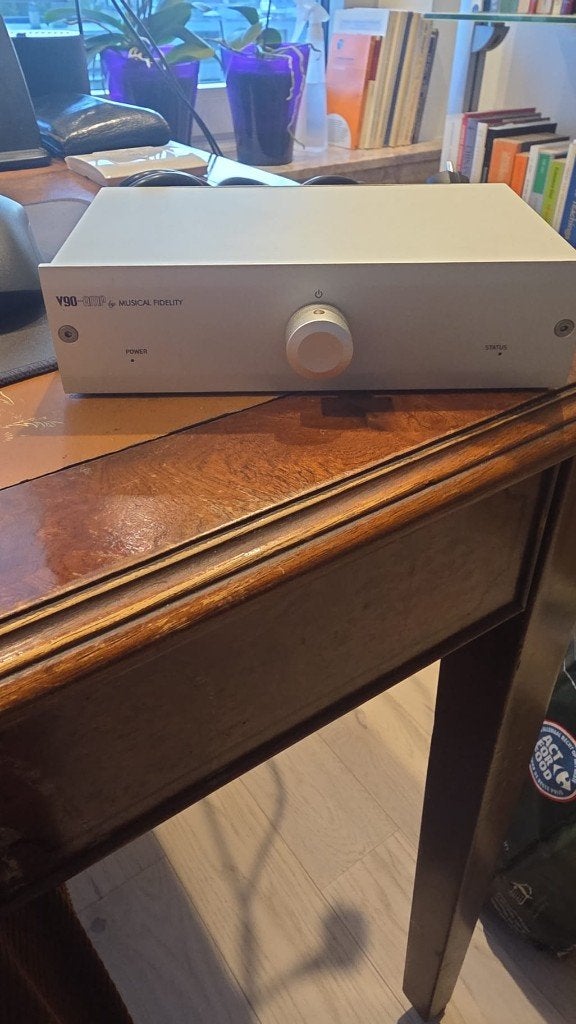 Musical Fidelity V90-AMP Silver, Autres marques, Moins de 60 watts, Comme neuf, Enlèvement