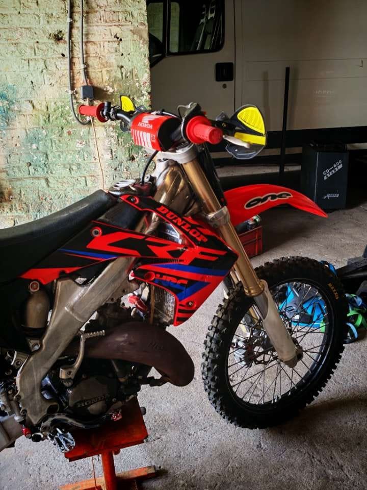 Je cherche cross de 85 cc, honda,  Kawasaki, une Yamaha,..., Vélos & Vélomoteurs, Cyclomoteurs | Cyclomoteurs de cross, Utilisé