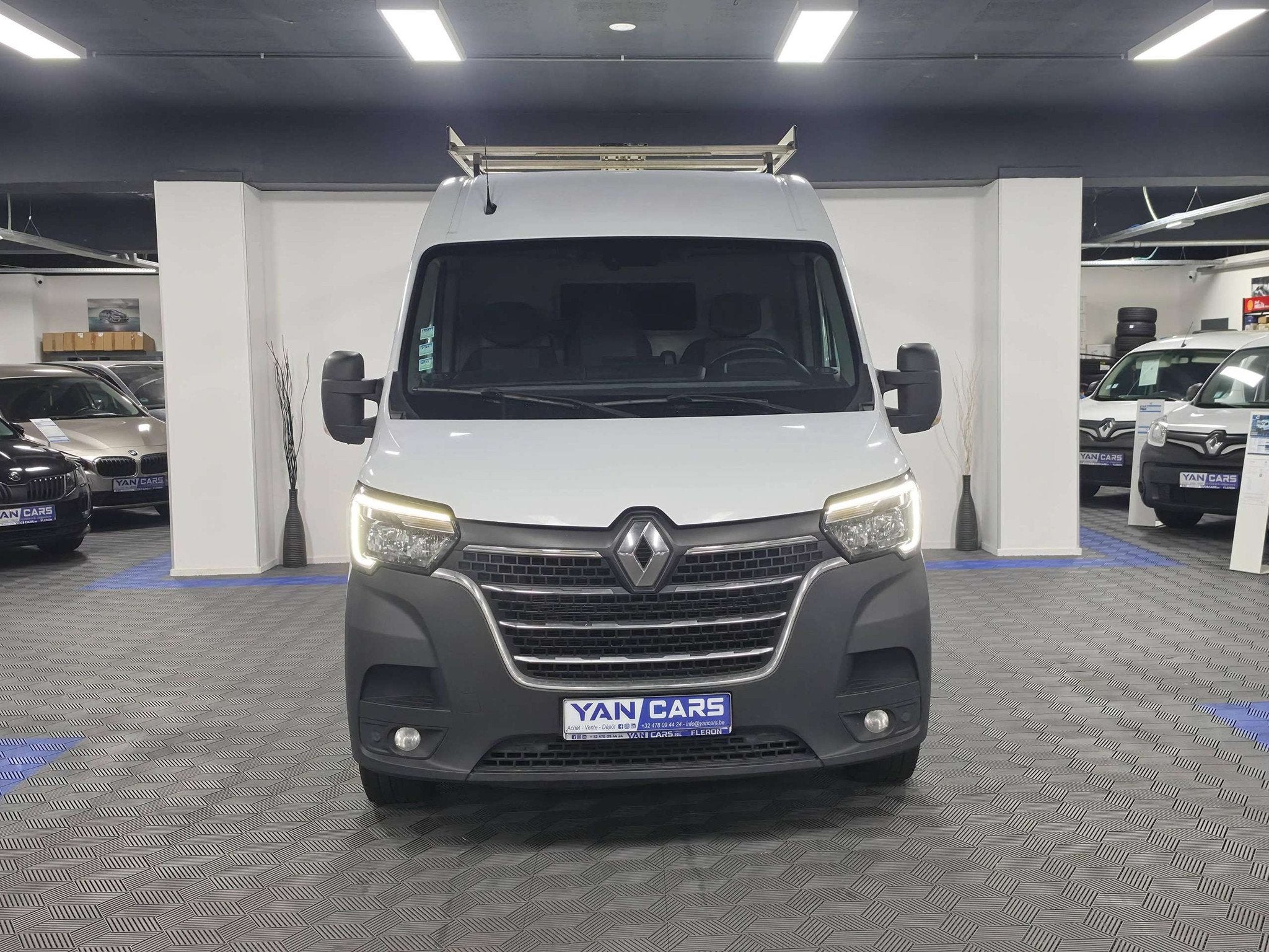 Renault Master L3H2 2.3 dCi 150 · Galerie de toit · Attela, Achat, 110 kW, Entreprise, 3 places