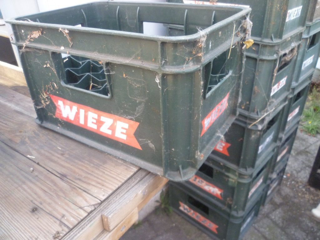 17 OUDE LEGE BIERBAKKEN BROUWERIJ VAN ROY WIEZE, Enlèvement