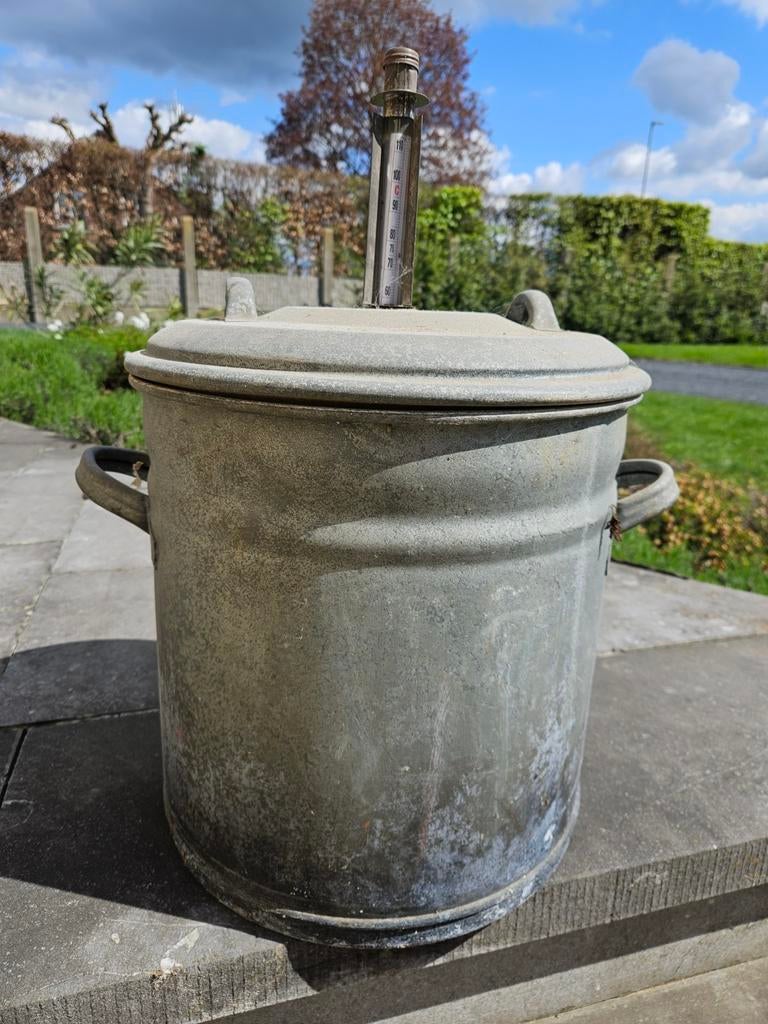 Steriliseerketel, Enlèvement