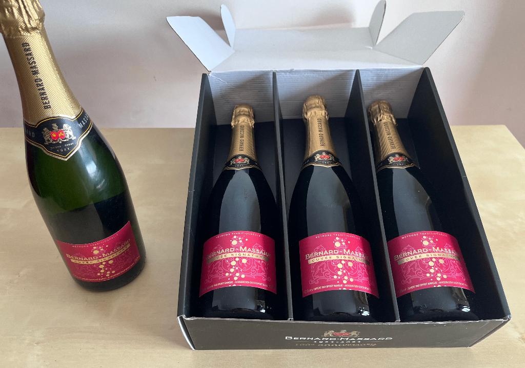 Lot champagne en mousserende wijnen: Bernard-Massard, ..., Verzamelen, Ophalen, Zo goed als nieuw, Champagne, Vol