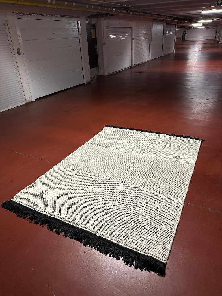 Wollen tapijt - 255cm x 175cm - Hele goede staat, 200 cm ou plus, Noir, 150 à 200 cm, Comme neuf