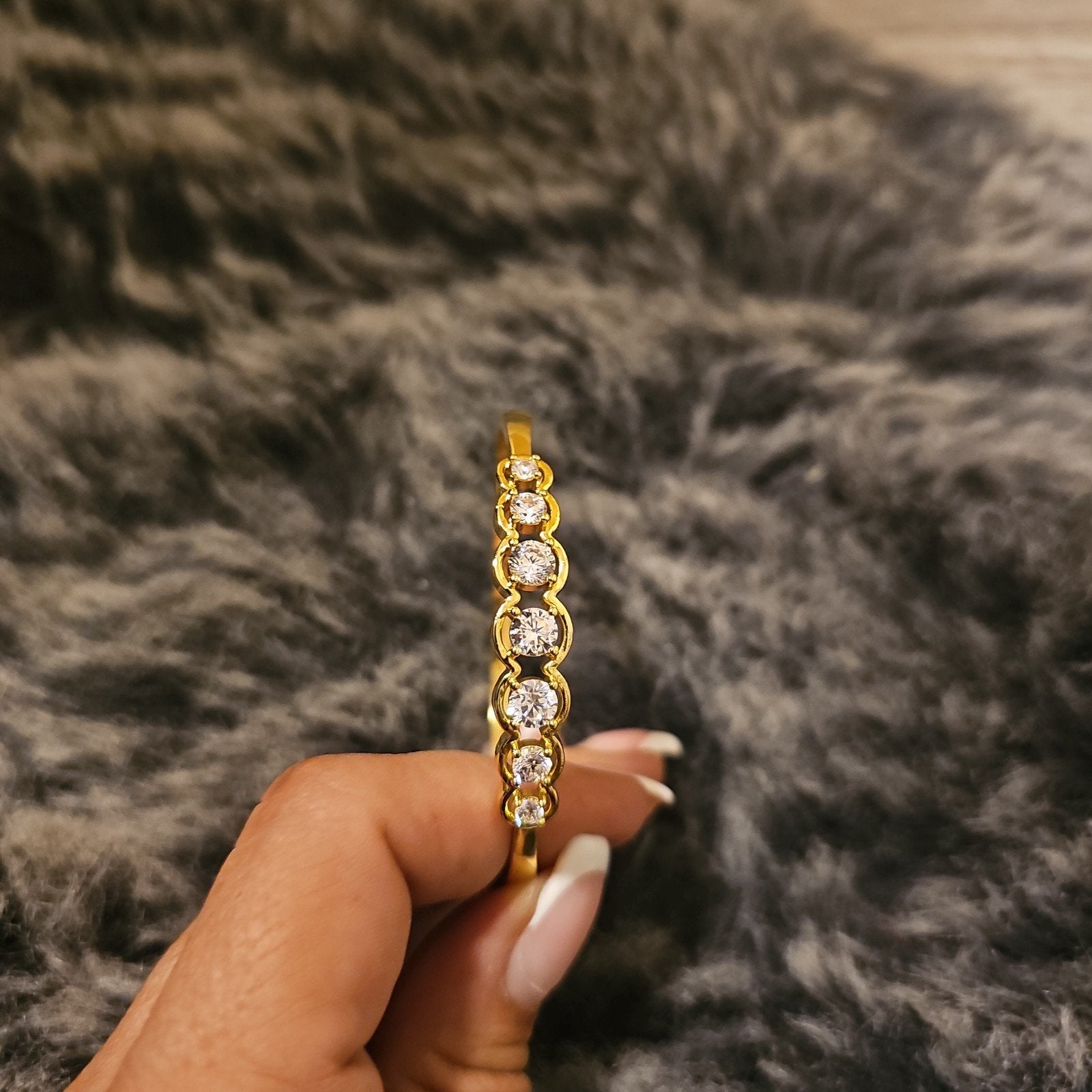 Bracelet jonc doré en acier inoxydable avec zirconias – Neuf, Envoi