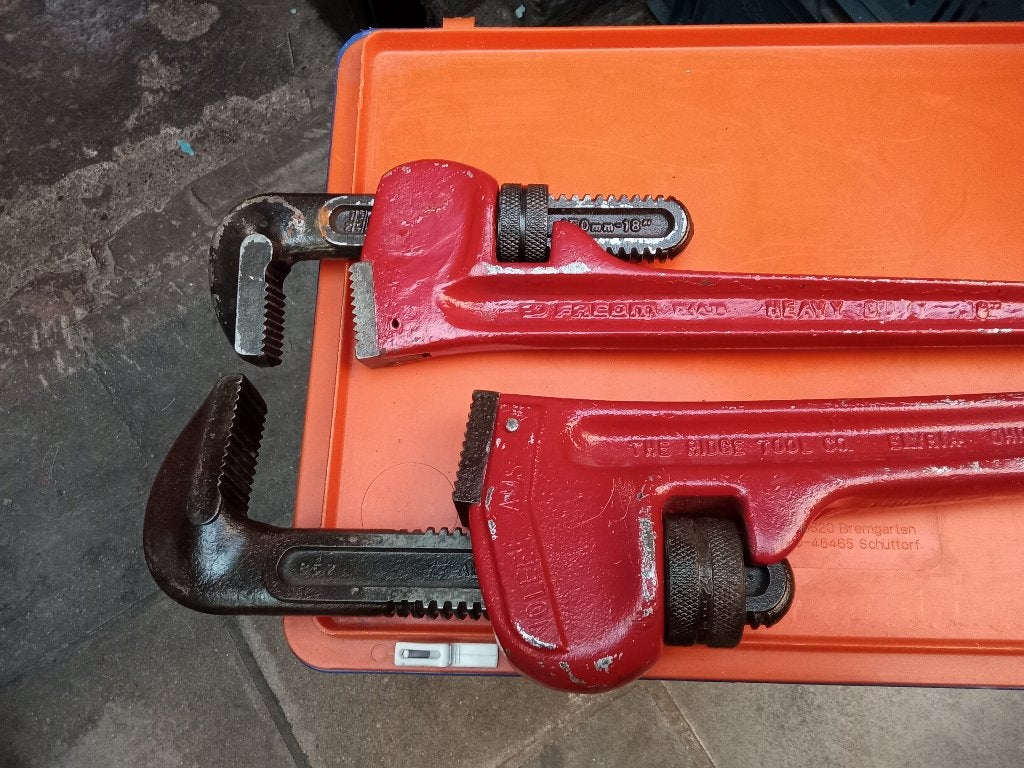 2 grosse clé à gaz Facom et Ridgid, Enlèvement, Facom
