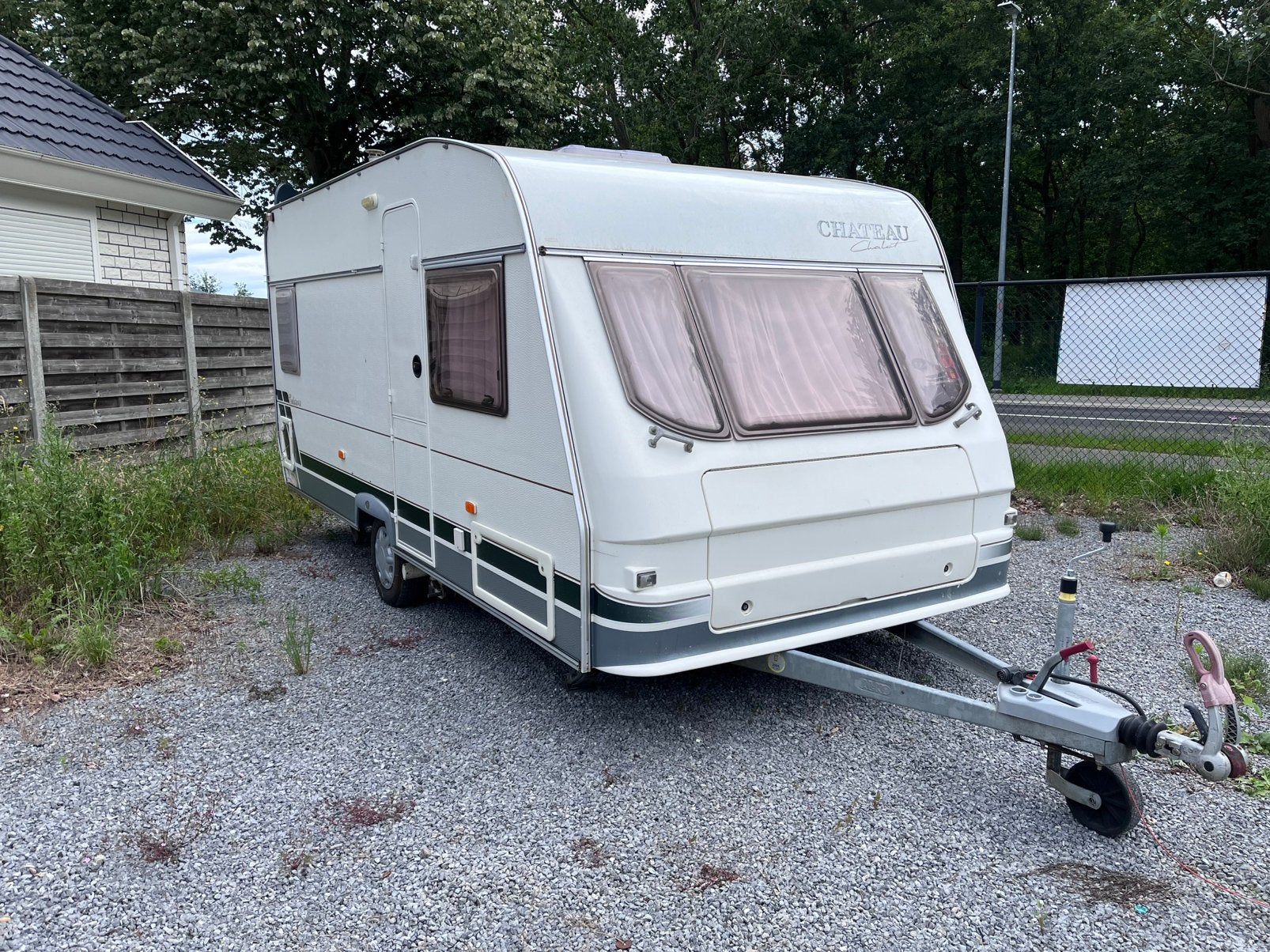 Chateau Calista 450, Caravans en Kamperen, Chateau, Vast bed, Rondzit, Ringverwarming