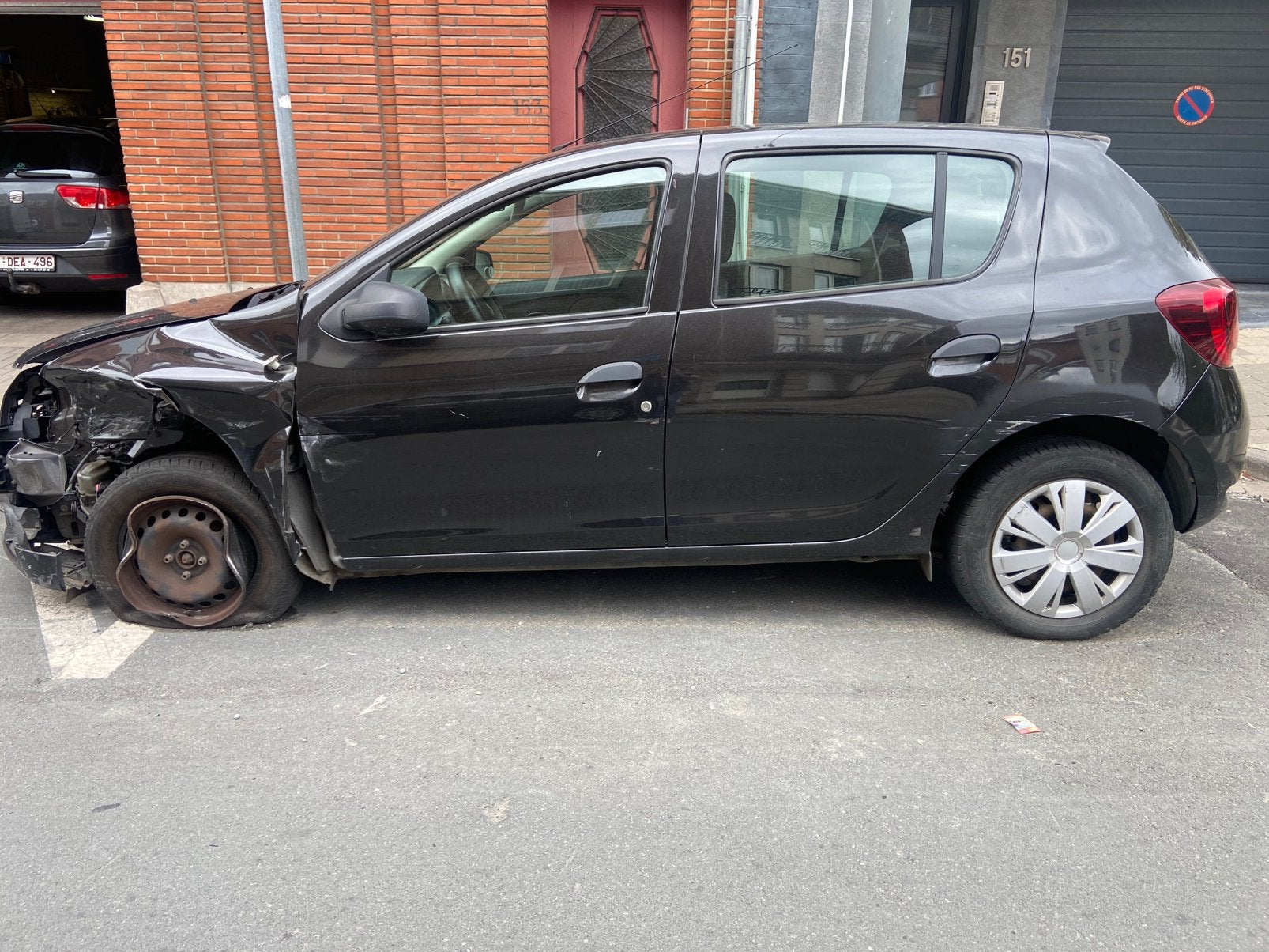 Dacia 1.0 essence €6 de 2017 et 86900 km, Achat, Euro 6, Boîte manuelle, Noir