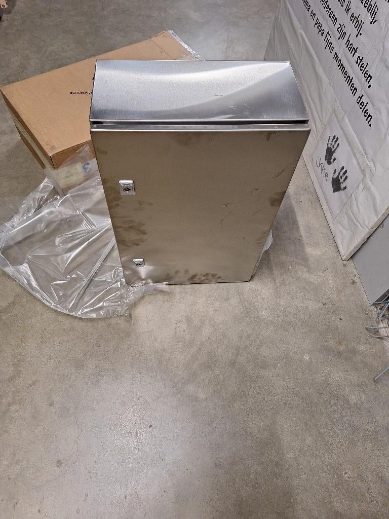 Nieuwe inox elektriciteitskast, Doe-het-zelf en Bouw, Elektriciteit en Kabels, Ophalen, Nieuw, Overige typen
