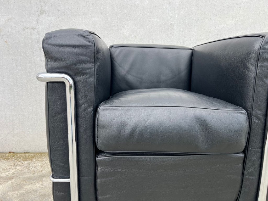 Cassina LC2 Le Corbusier lederen fauteuil, 2x, Huis en Inrichting, Eenpersoons, Minder dan 75 cm, Design, Ophalen of Verzenden