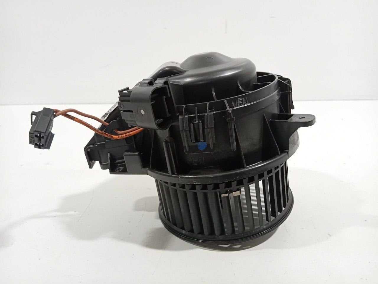 Kachel ventilator motor Audi A1, Onderdelen@venauto.nl, Van der Ven Autorecycling B.V., Ettenseweg 76, 4706 PB Roosendaal, The Netherlands
