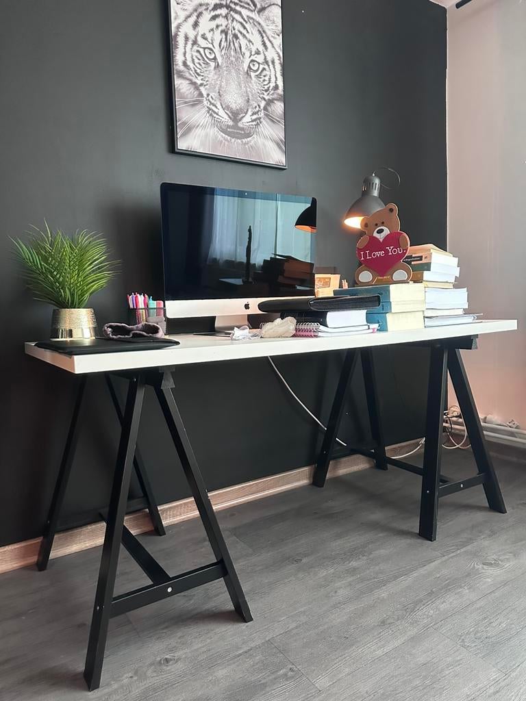 IKEA bureau, Huis en Inrichting, Bureaus, Ophalen, Zo goed als nieuw, IKEA, Wit