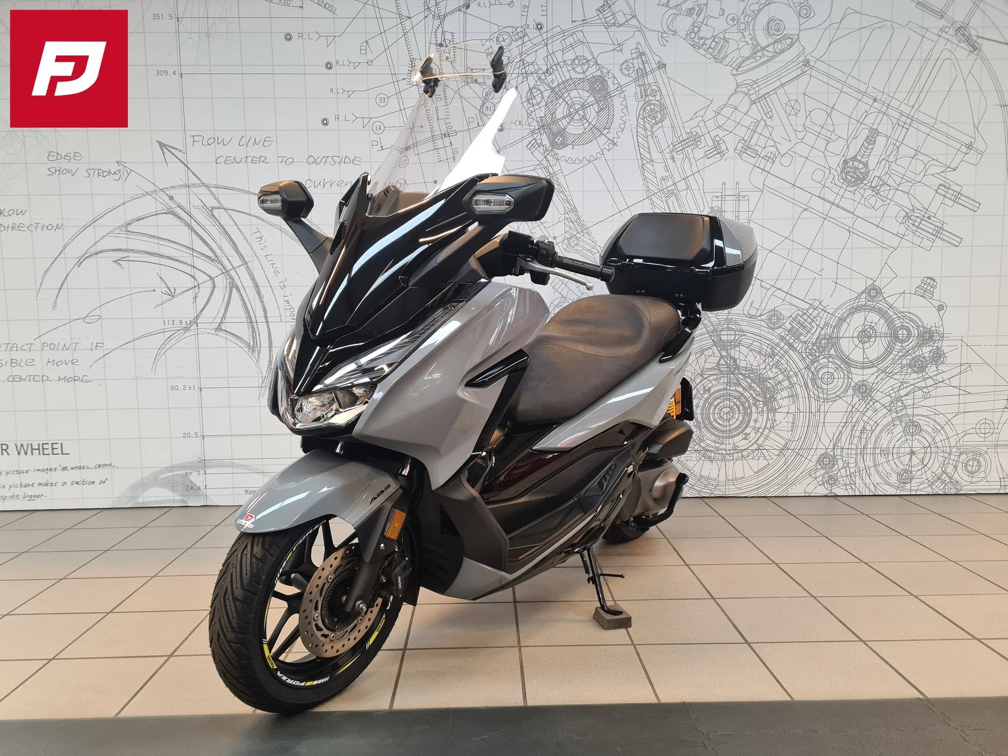 Honda NSS 300 Forza Special (bj 2020), Motoren, Scooter, 300 cc, Bedrijf, 12 t/m 35 kW