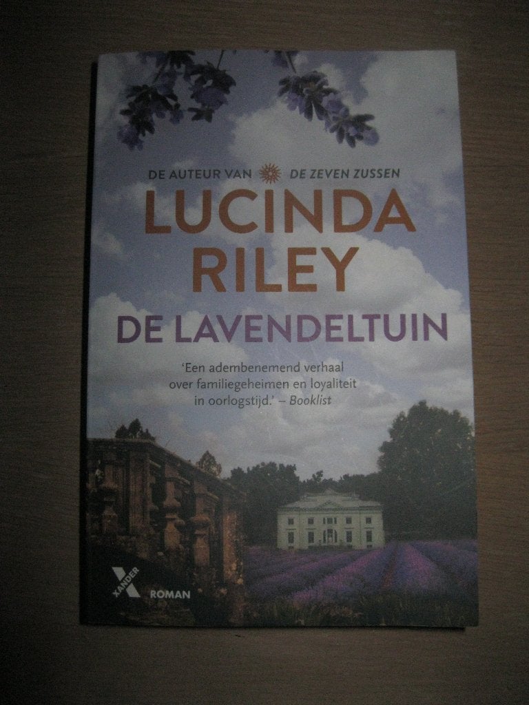 Boek nieuwstaat Lucinda Riley De lavendeltuin, Ophalen of Verzenden, Zo goed als nieuw, Lucinda Riley