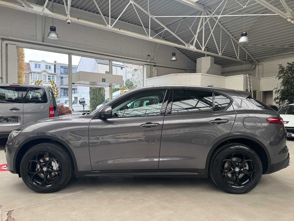 Alfa Romeo Stelvio Q4 2.0 essence 2019, Achat, Euro 6, Entreprise, Automatique