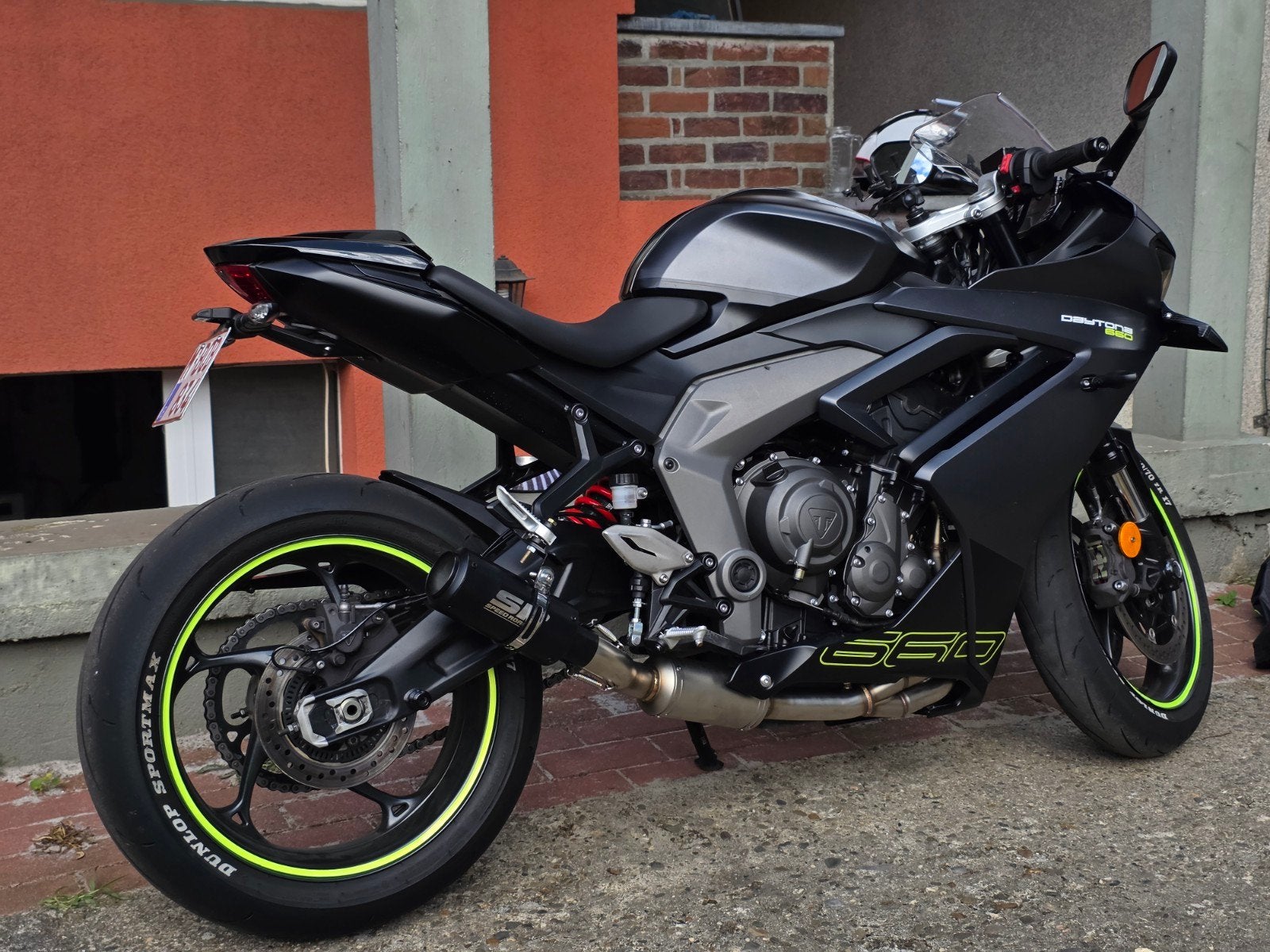 Triumph Daytona 660 2024 prete a immatriculé, Particulier, Sport, Échappement sport