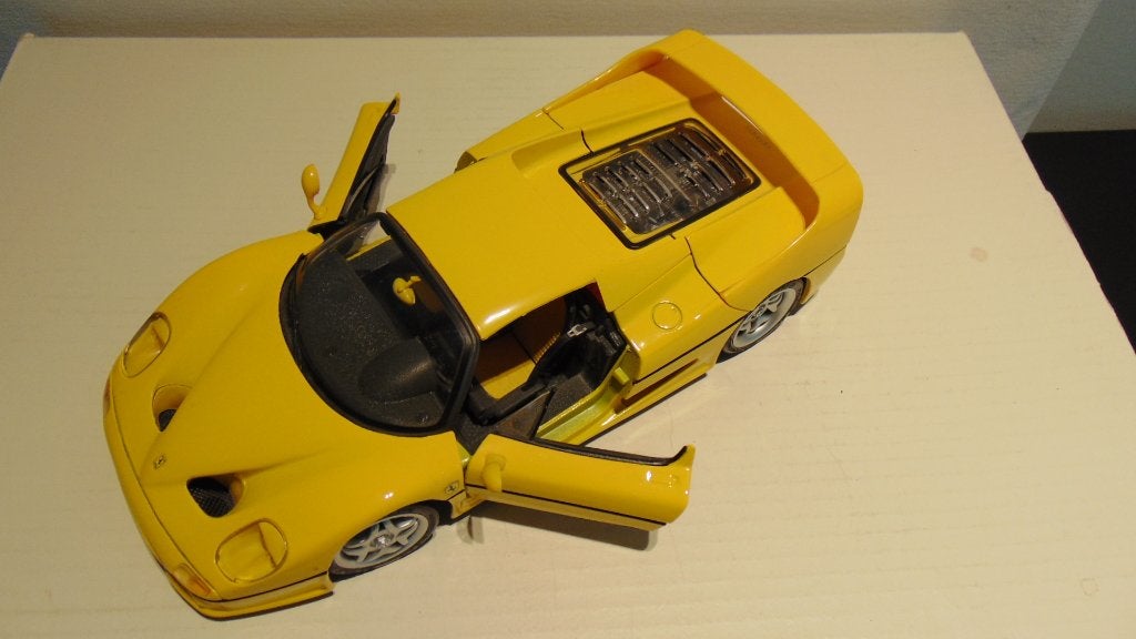 Modèle de voiture Ferrari F50 - Maisto - 1/18, Enlèvement ou Envoi, Comme neuf, Voiture, Maisto