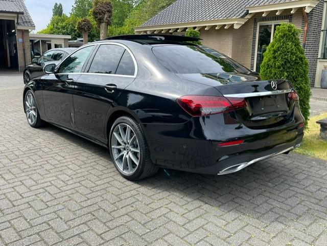 Mercedes-Benz E-klasse 200 d AMG LINE PANORAMADAK CAMERA NAV, Auto's, Mercedes-Benz, Automaat, Gebruikt, Zwart, Leder