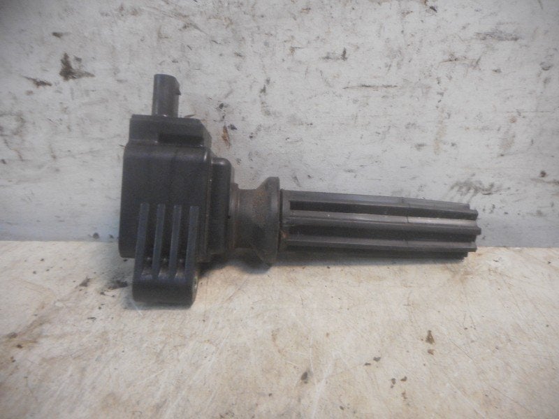 PEN BOBINE Ford Focus (01-1970/-) (cm5e-12a366cb), Gebruikt, Henry-Ford-Straße  1
50735  Köln, DE, Ford-Werke GmbH, Kunden@ford.com